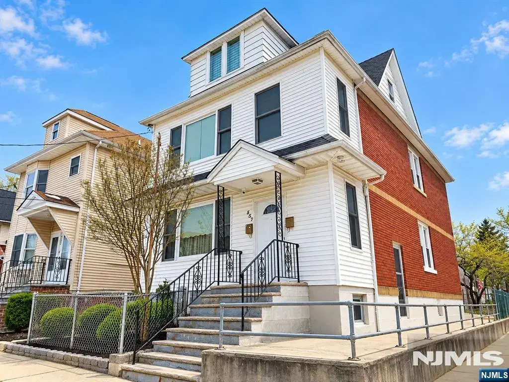 557 Gregory, Passaic