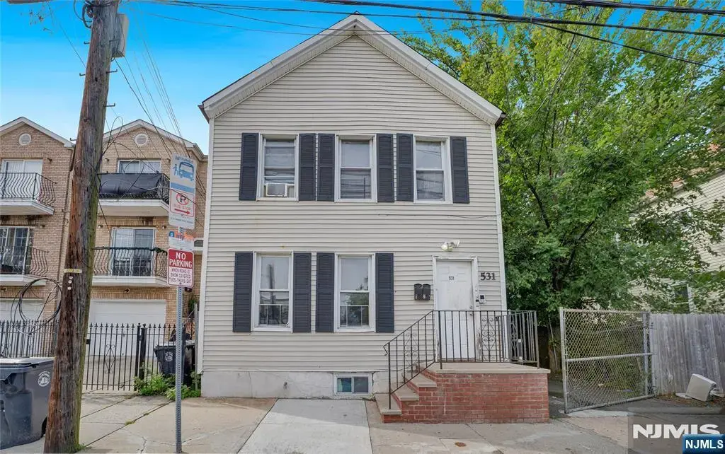 531 10th Street, Newark