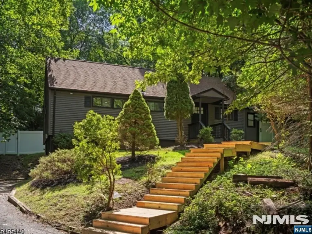 787 Tabor Road, Par-troy Hills Twp.