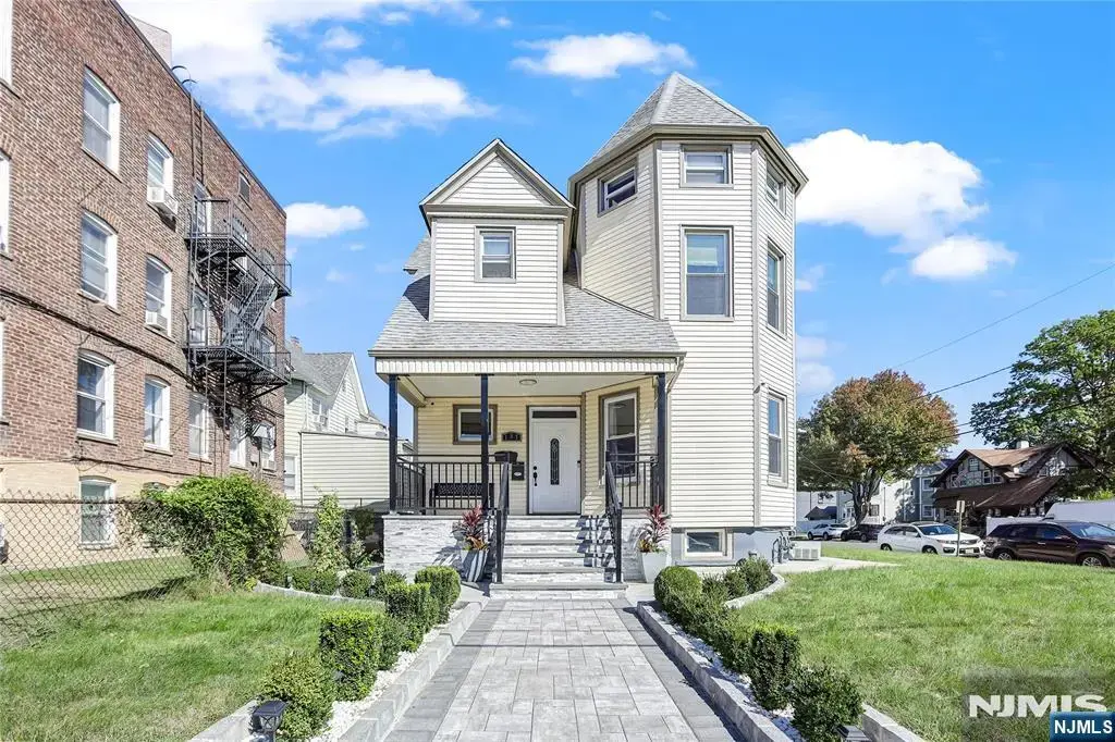 157 Stewart Avenue, Kearny