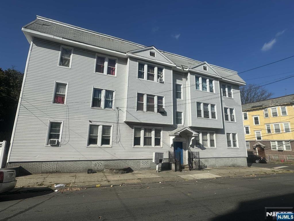 463 21st Street, Irvington