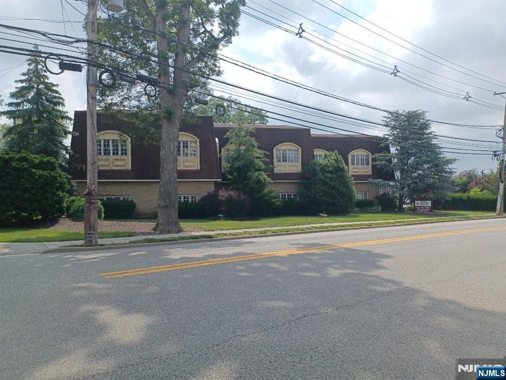 71 Franklin Turnpike 3, Waldwick