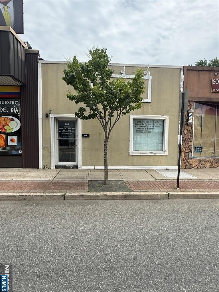 63 S Washington Avenue, Bergenfield