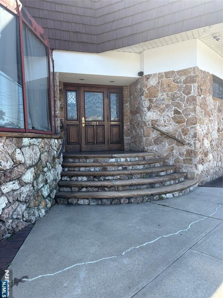 203 Paterson Avenue 2 Right, Wallington