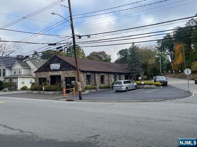 90 Franklin Turnpike, Ramsey