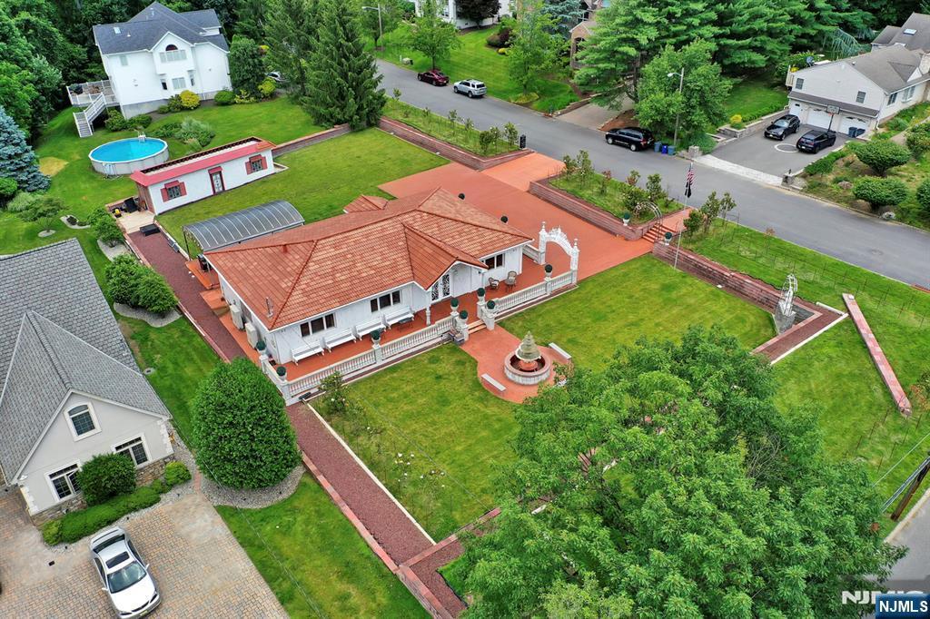 85 Francisco Avenue, Little Falls