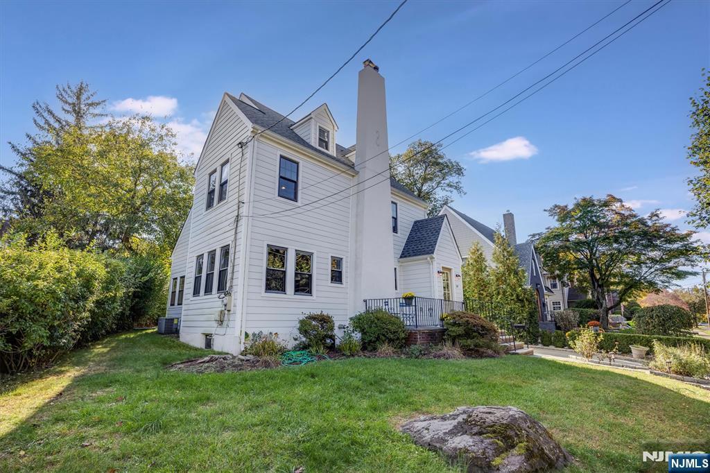 19 Harding Road, Glen Rock