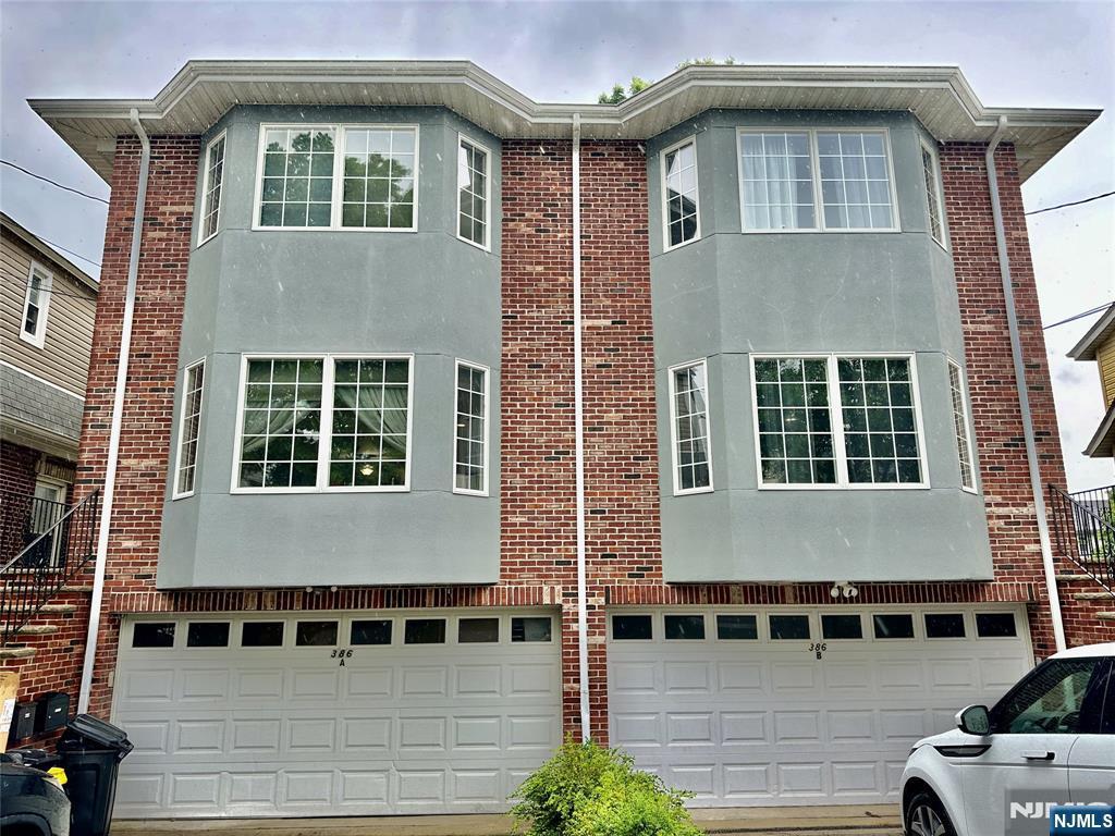 386a Park Avenue, Fairview