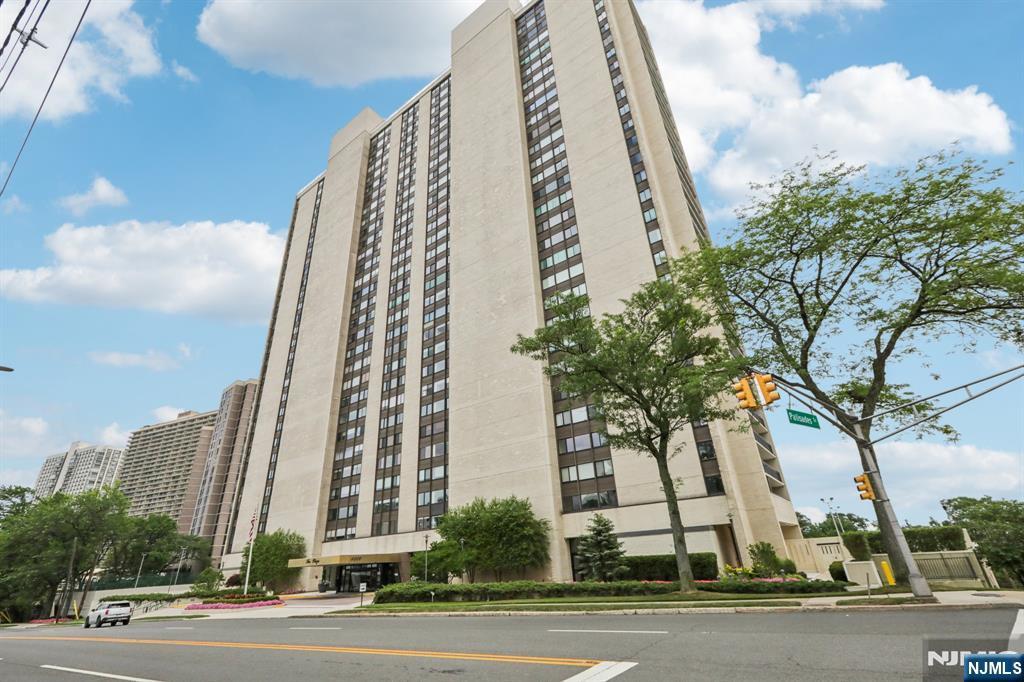 1500 Palisade Avenue 27c, Fort Lee