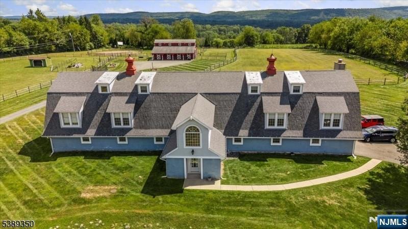 77 Union Brick Road, Blairstown