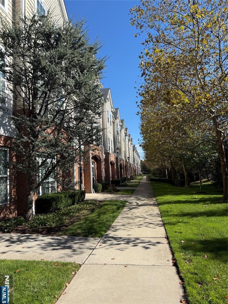 805 Deluca Road 805, Belleville