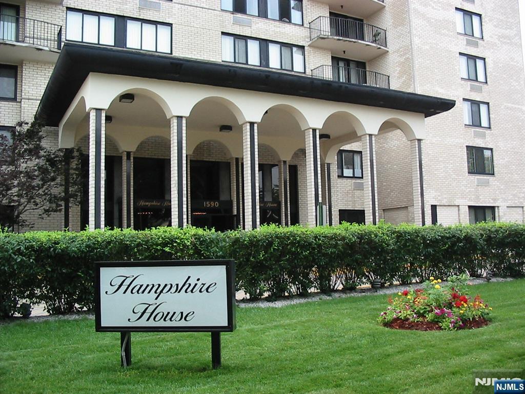 1590 Anderson 14a, Fort Lee