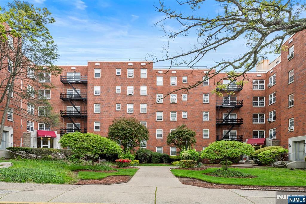 2350 Linwood 2e, Fort Lee