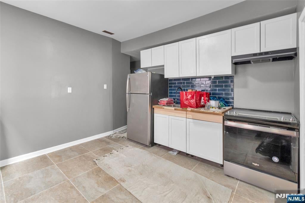 74 Howard 2, Irvington