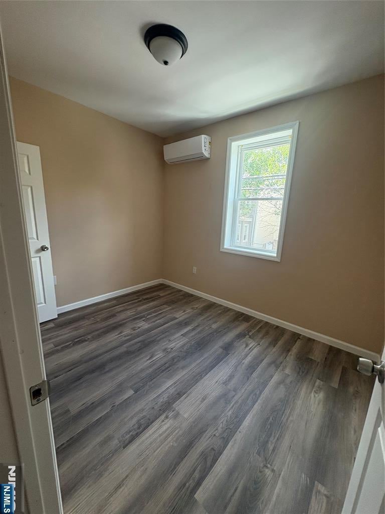 172 Main 3, Paterson