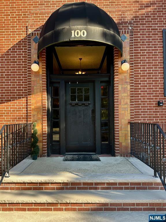 100 Mill 6, Westwood