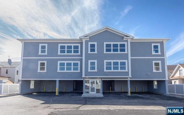 111 Monroe 1, Garfield