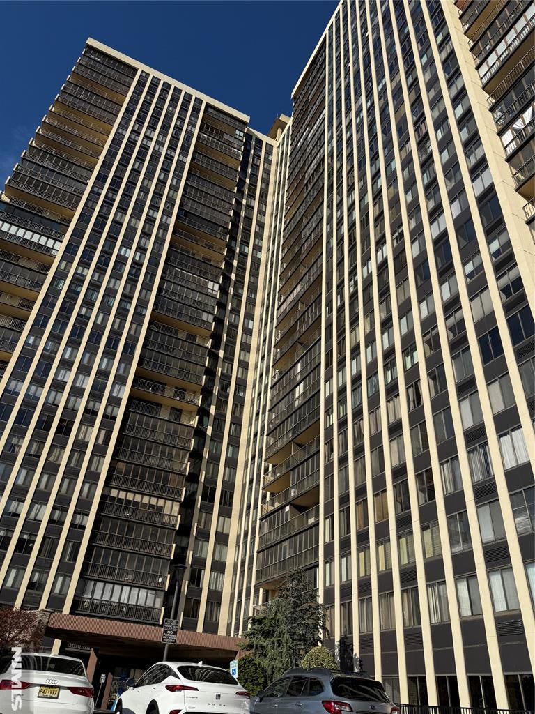 300 Winston 807, Cliffside Park