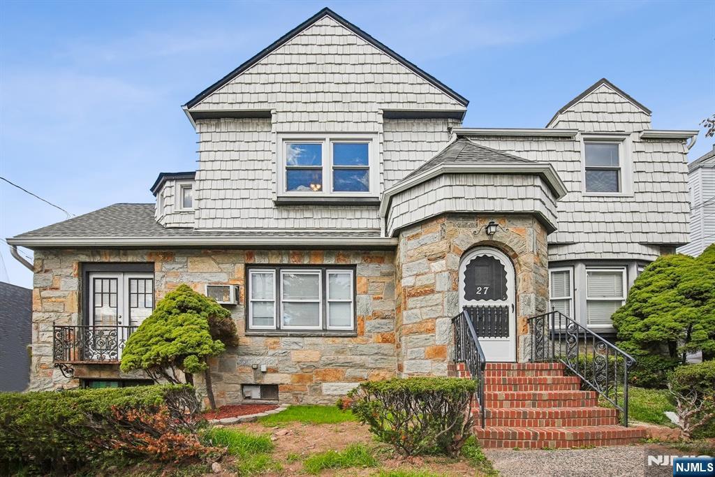 27 Dewey 2, Garfield