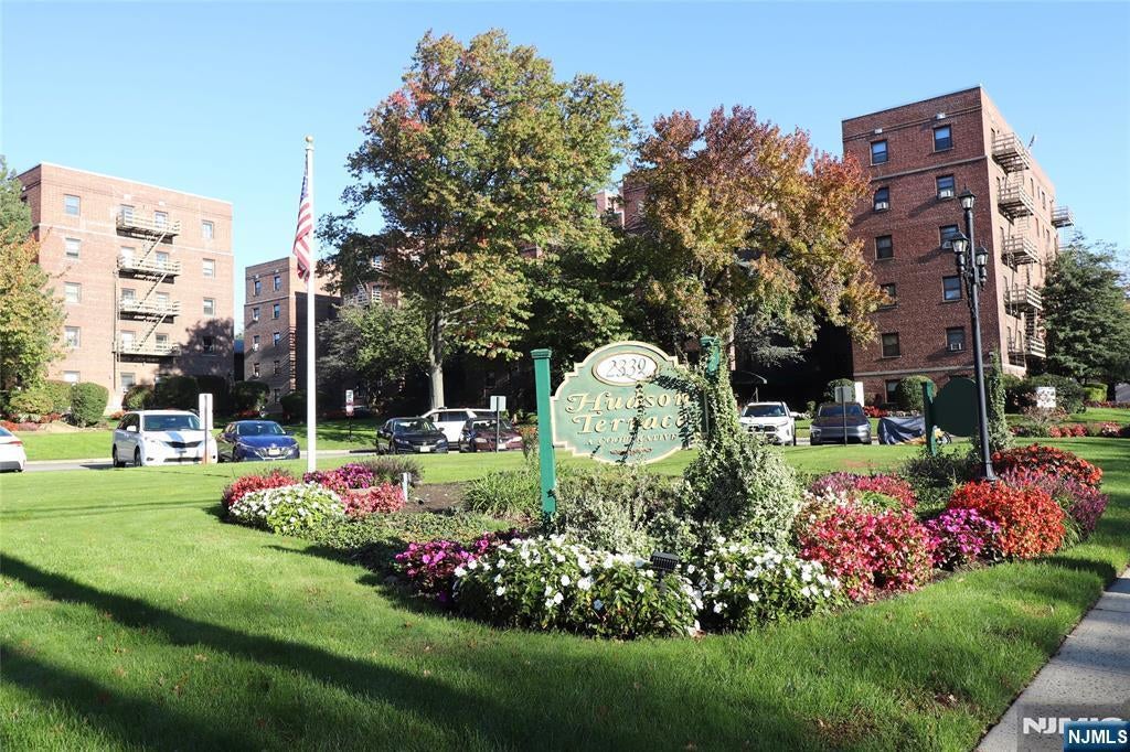 2335 Hudson E6, Fort Lee