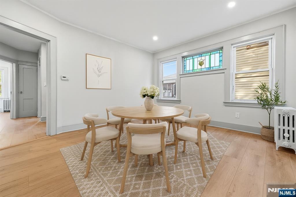 28 State 1, Bloomfield