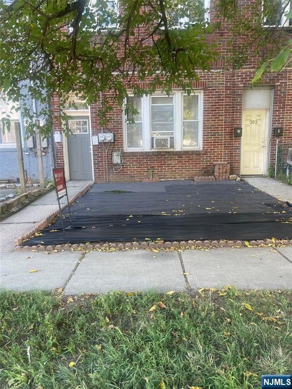 300 Forest 2, Englewood