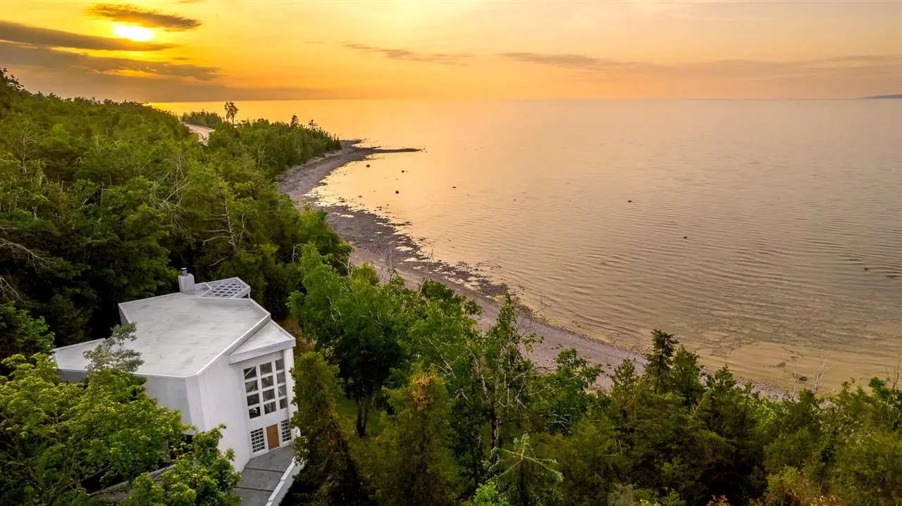 7857 Nine Mile Drive, Charlevoix