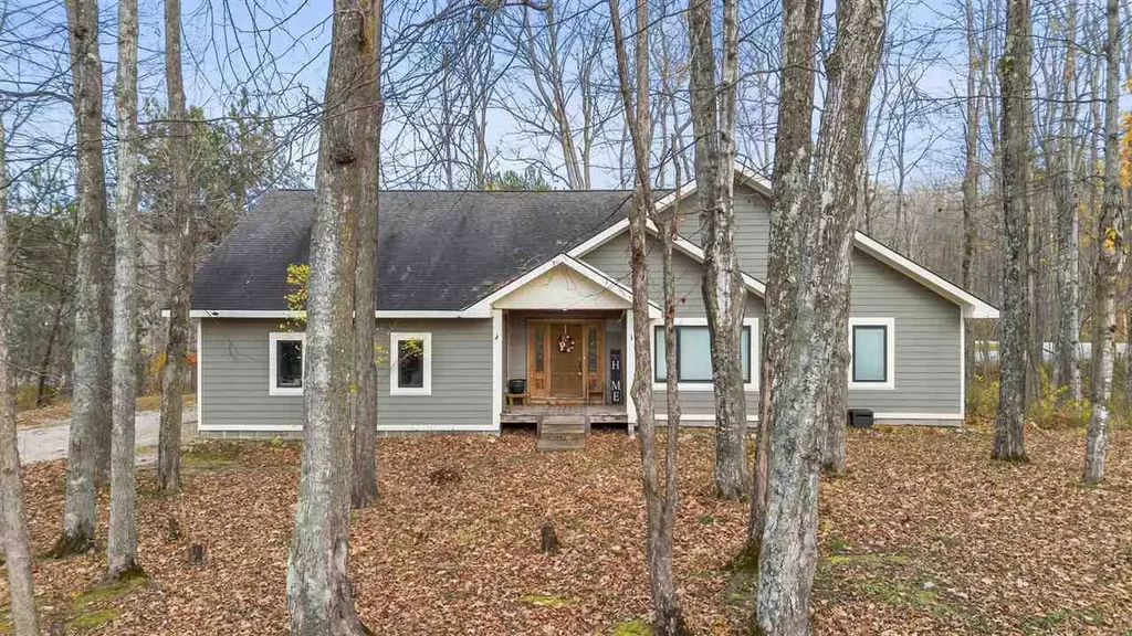 122 Meadow Wood Drive, Harbor Springs