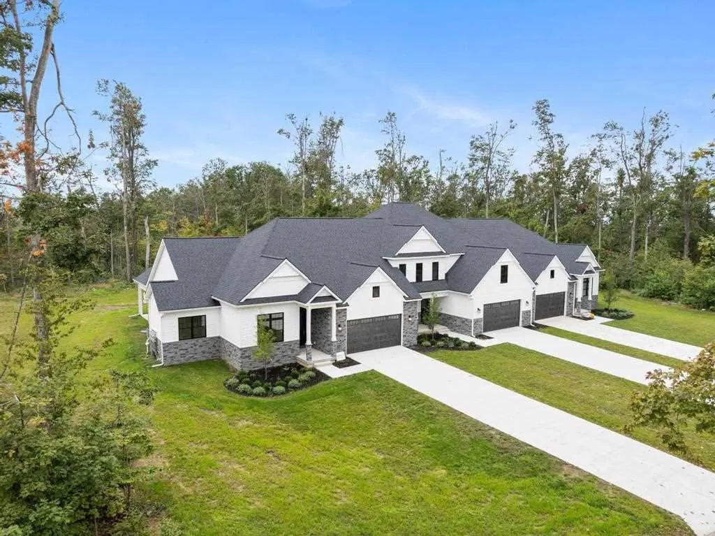 807 Fairways Drive, Harbor Springs