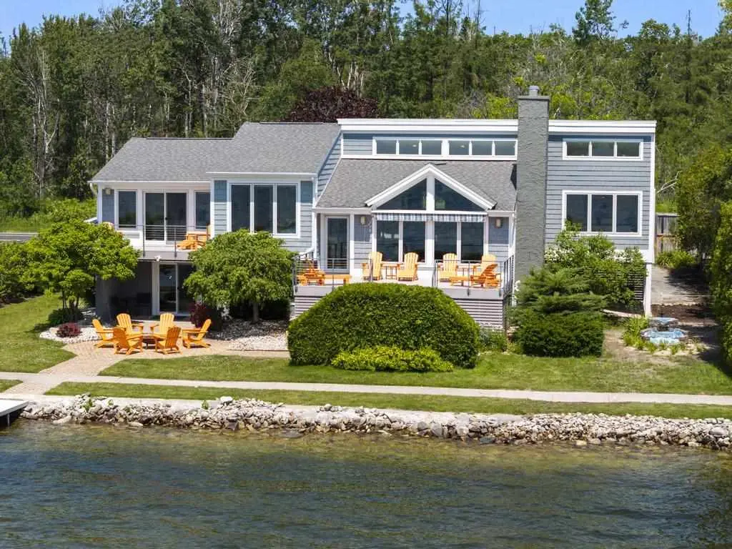 3734 Oden Road, Alanson