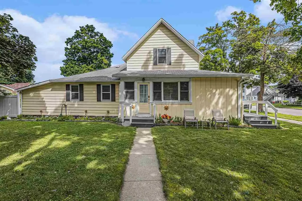 507 State Street, Charlevoix