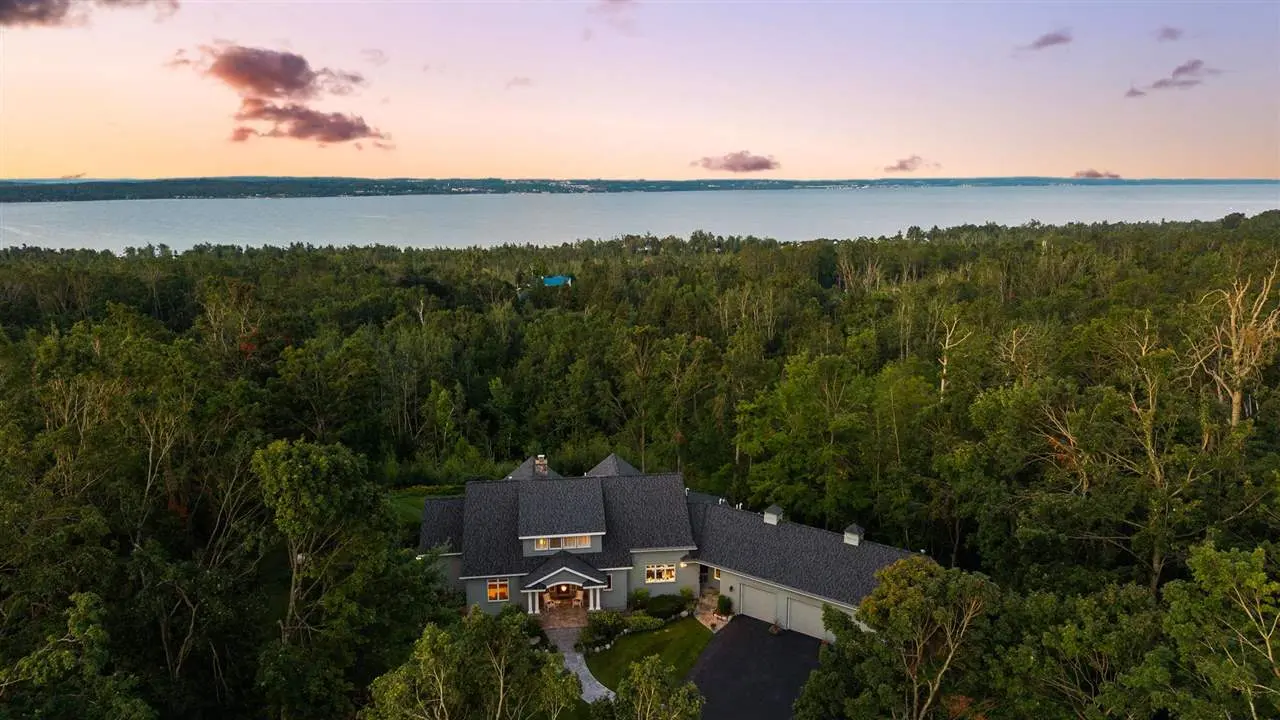 731 W Hathaway Road, Harbor Springs