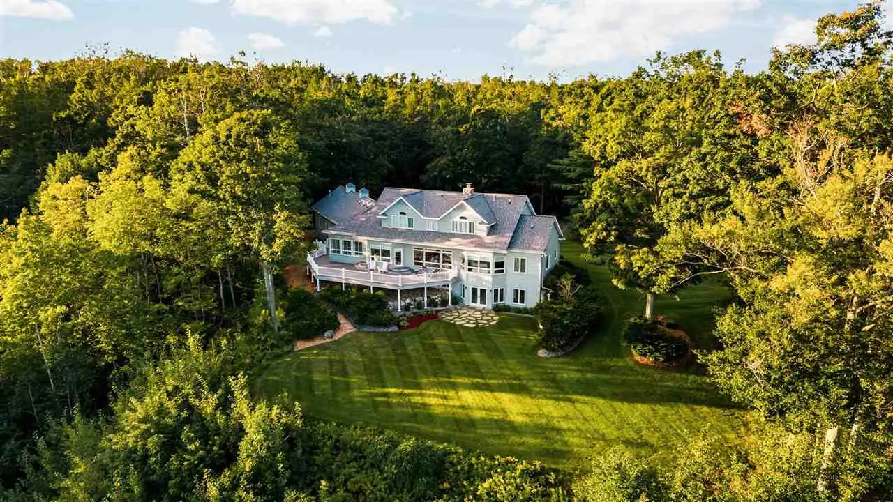 731 W Hathaway Road, Harbor Springs