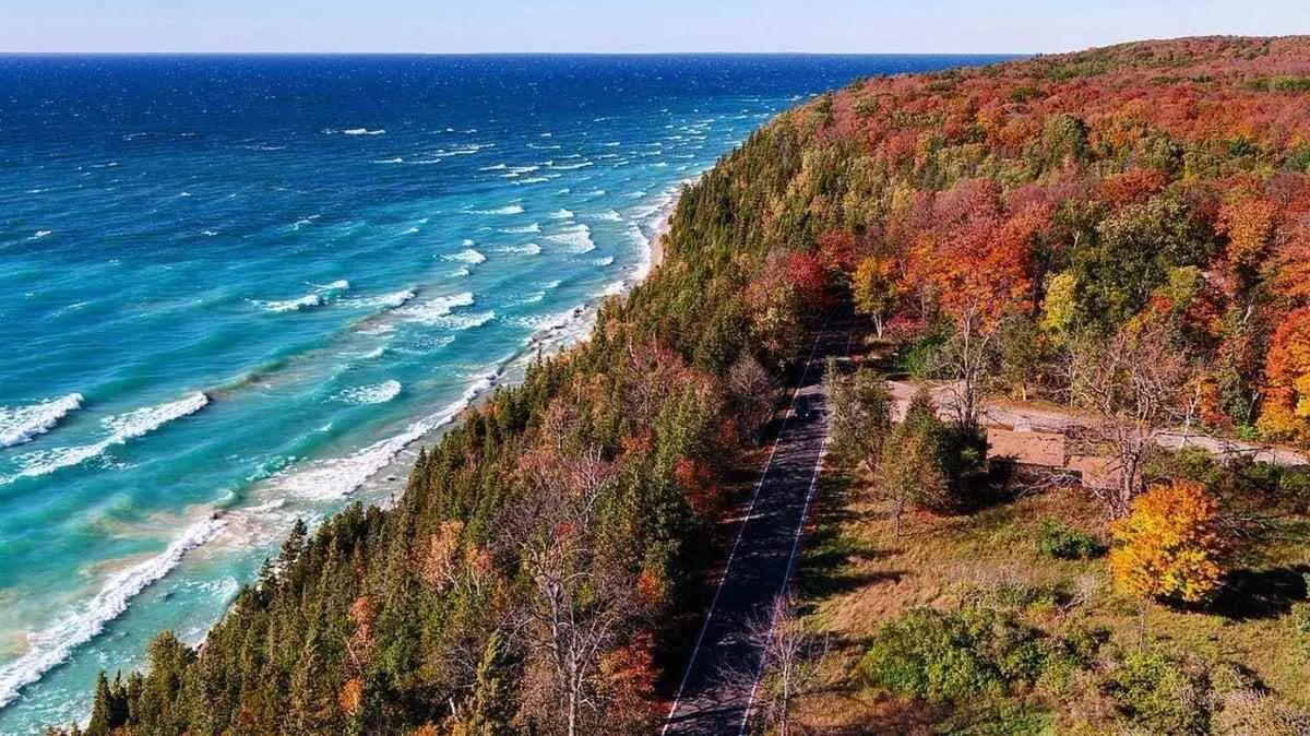 8383 Pine Ridge Dr. Unit 7, Harbor Springs