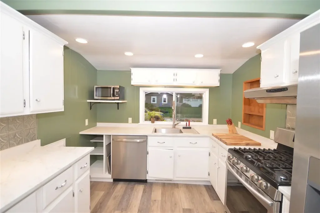 528 Grant Street, Boyne City