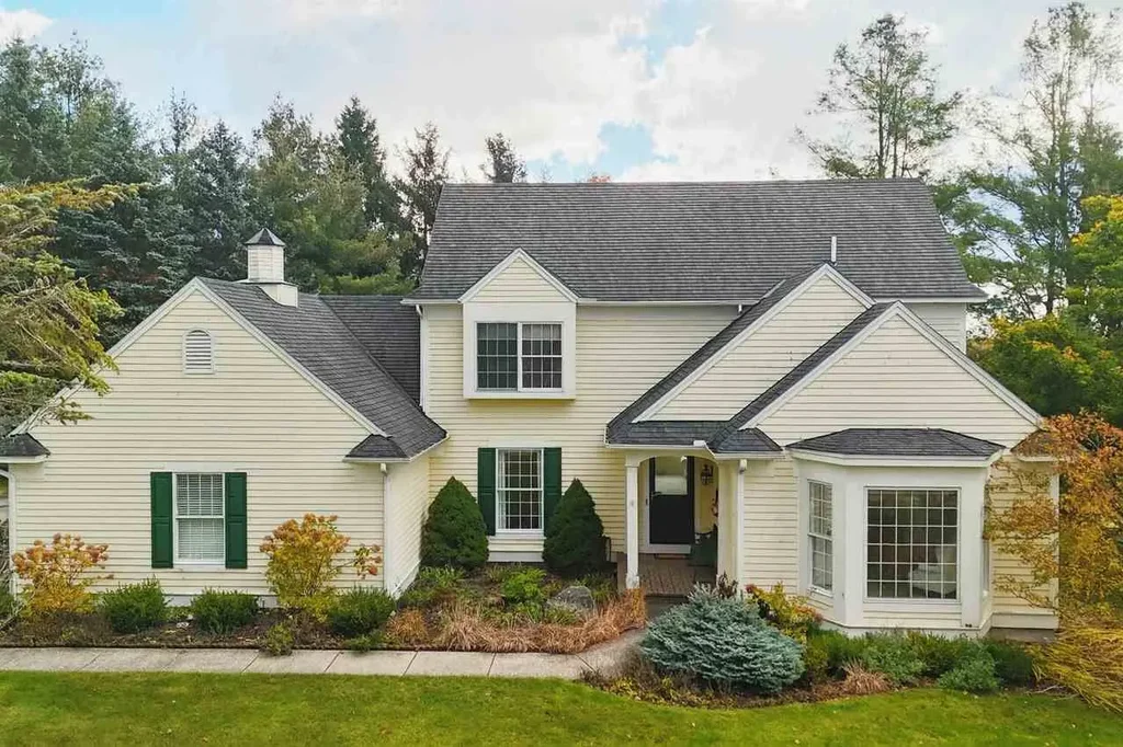 3013 Village Lane, Harbor Springs