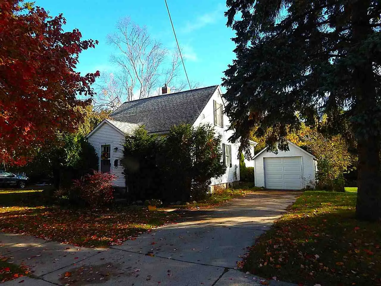 1115 Waukazoo, Petoskey