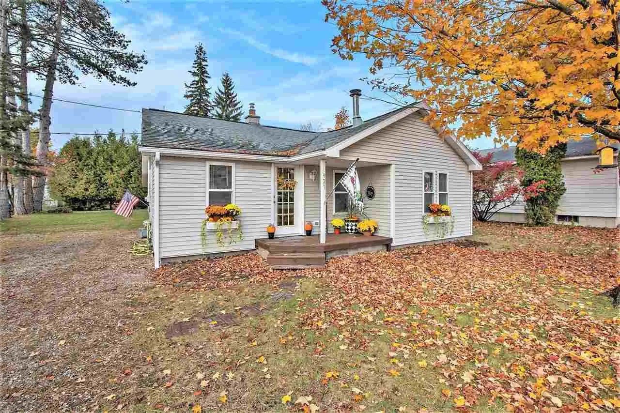 921 State Street, Harbor Springs