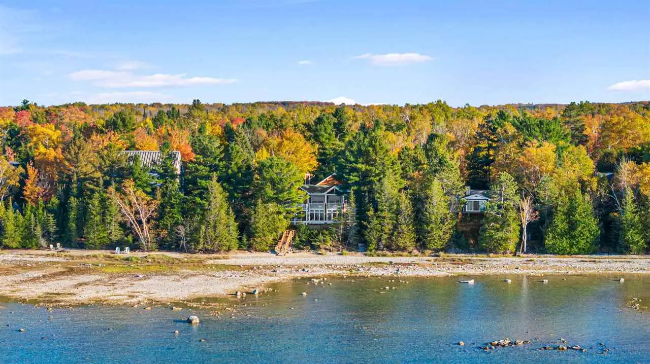 4903 Lake Shore Drive, Charlevoix