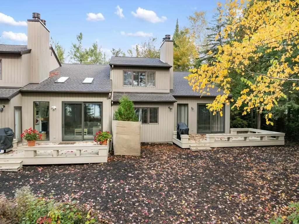 885 Beach Road, Harbor Springs