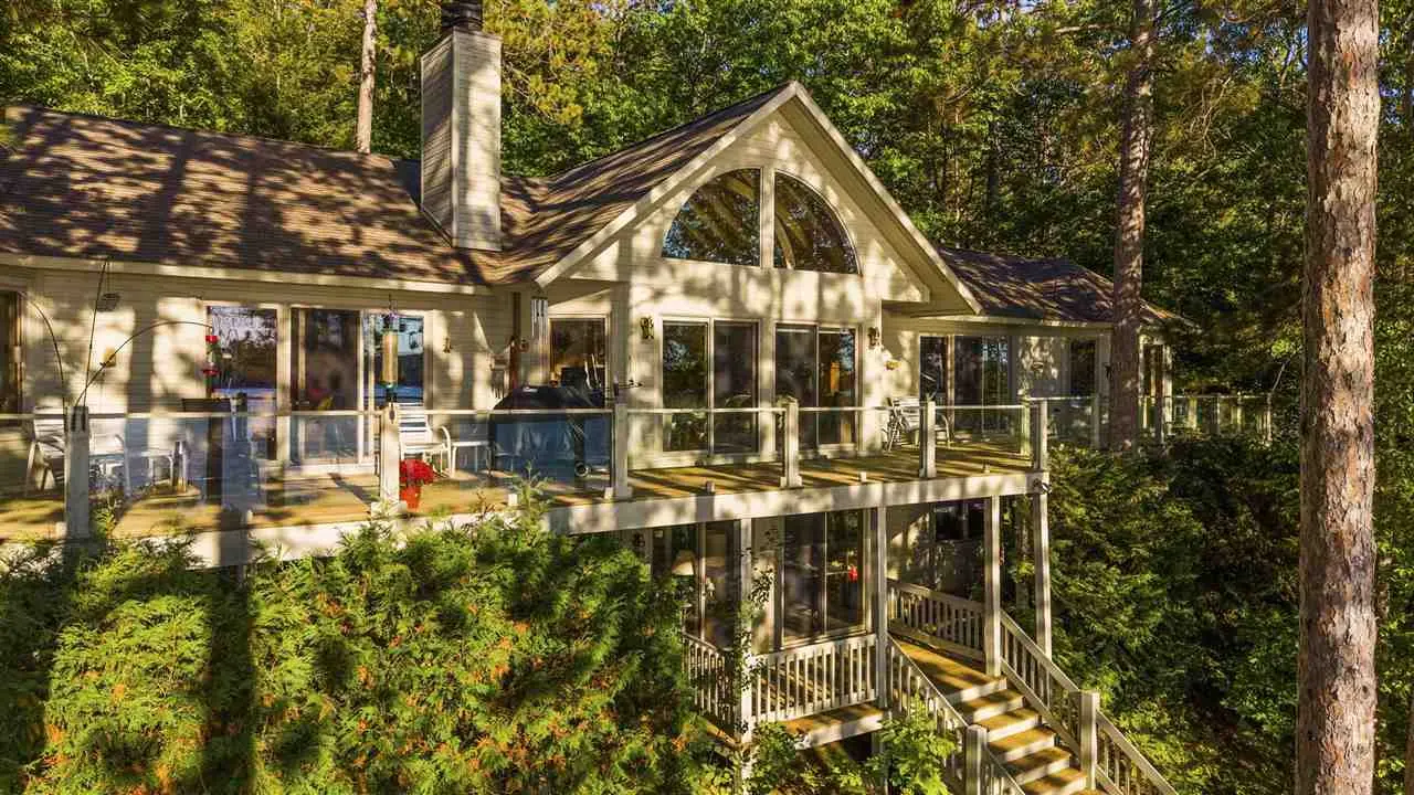 818 Whitfield View, Walloon Lake