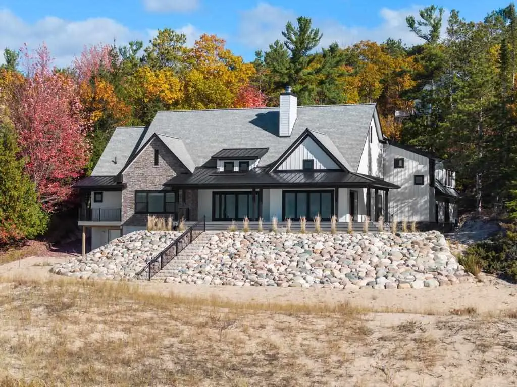 5060 Lower Shore Drive, Harbor Springs
