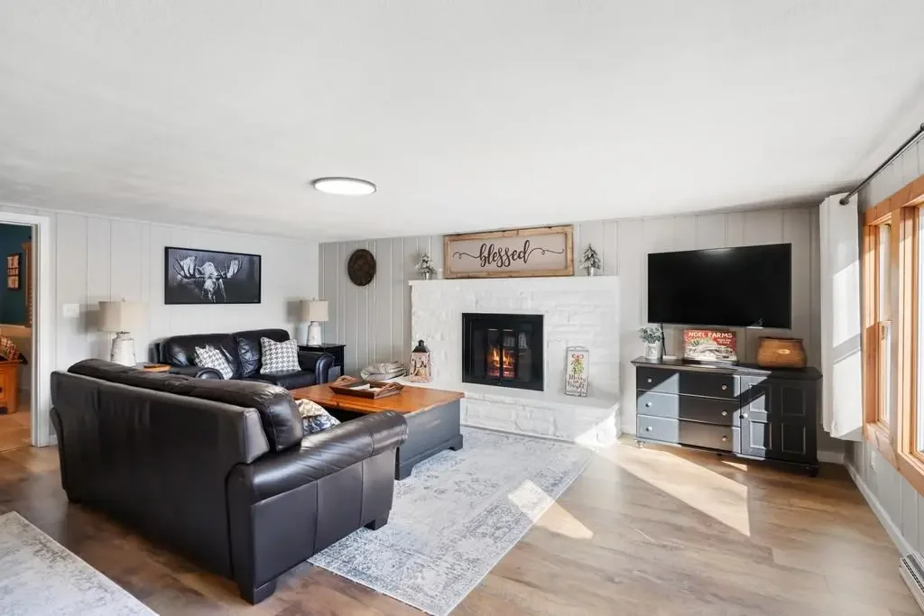 15761 Molineaux Road, Wolverine