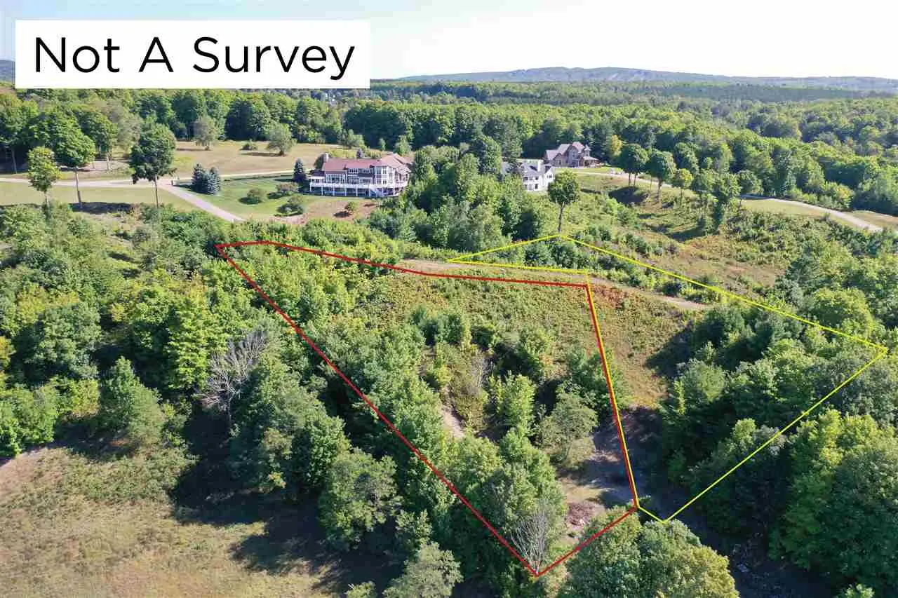 8084 Broken Ridge East 27, Harbor Springs