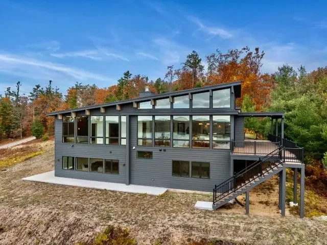 4564 Oak Bluff, Walloon Lake