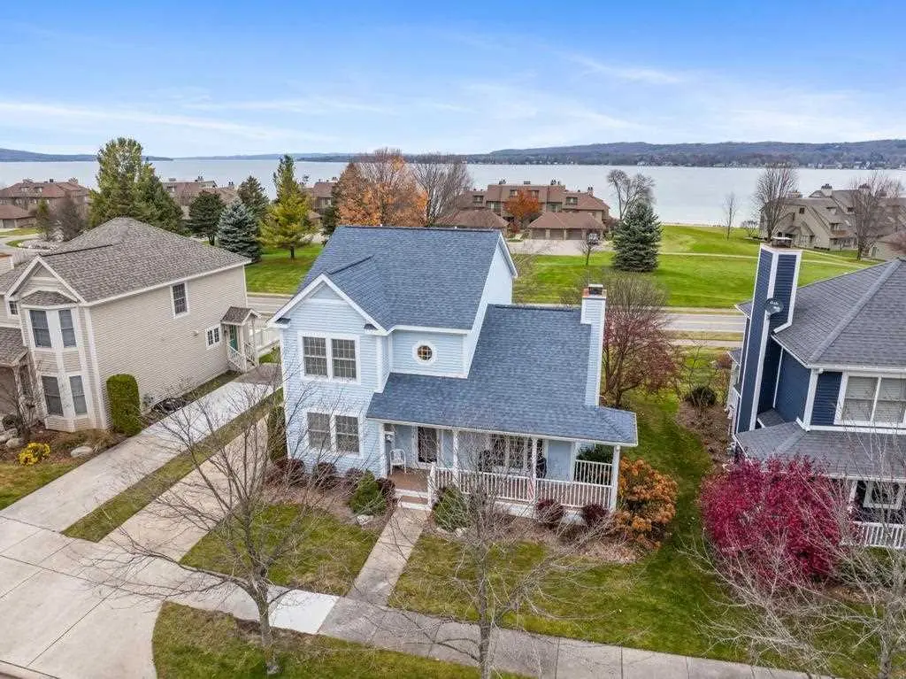 704 Lake Park Drive, Boyne City