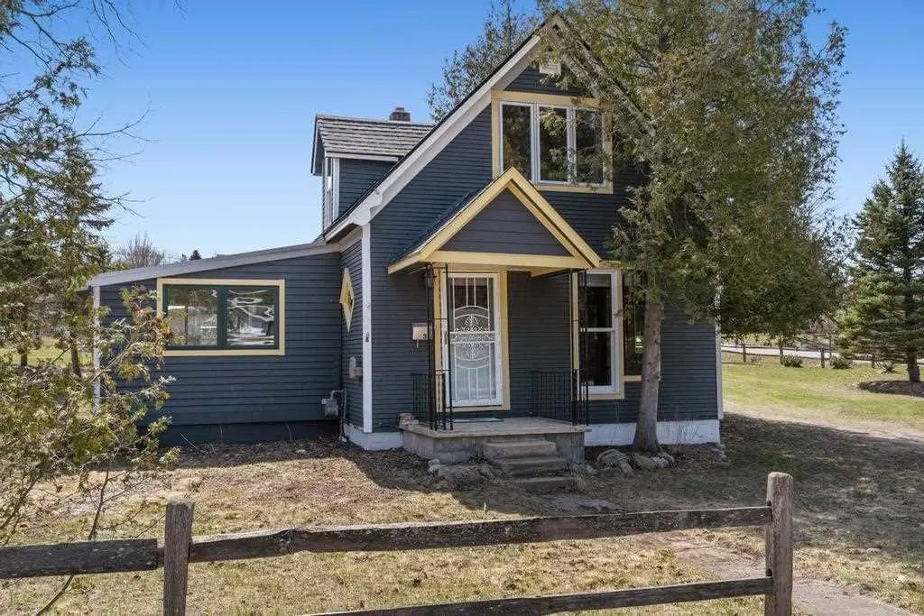 319 Division Street, Boyne City