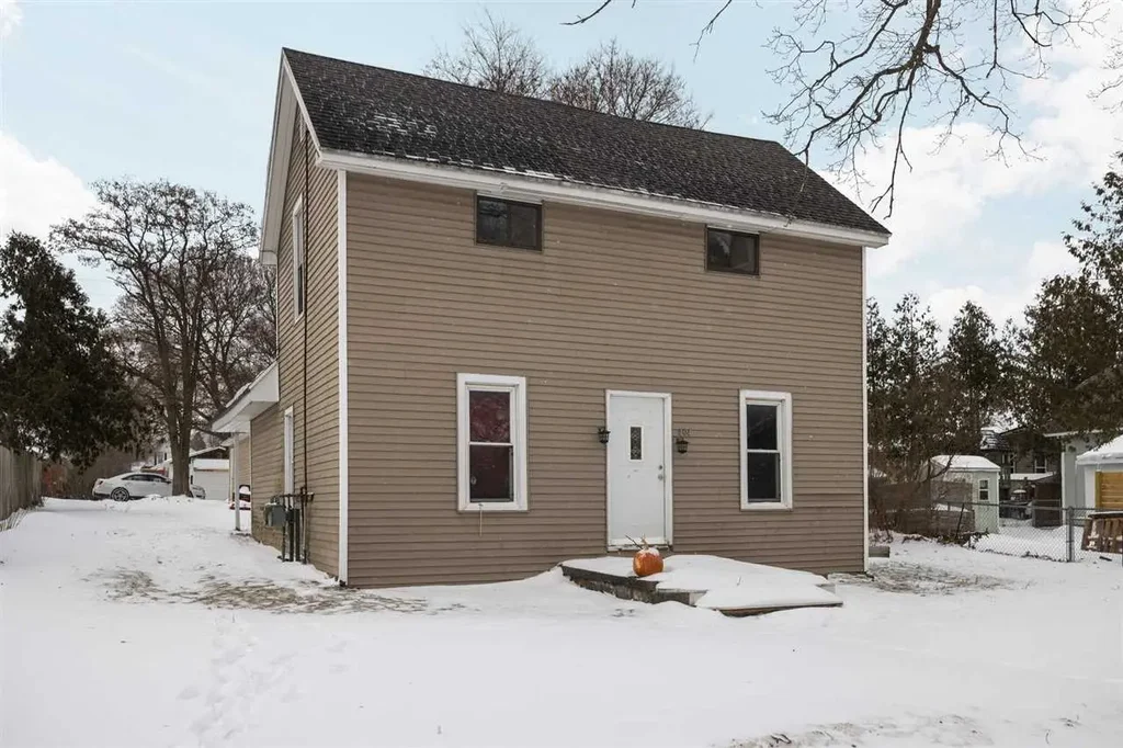 404 Second Street, East Jordan