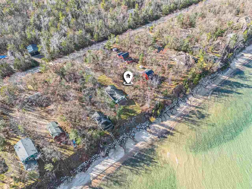 10895 Huron Trl, Cheboygan