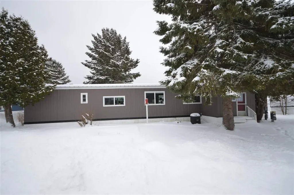 526 N Lake Street 82, Boyne City